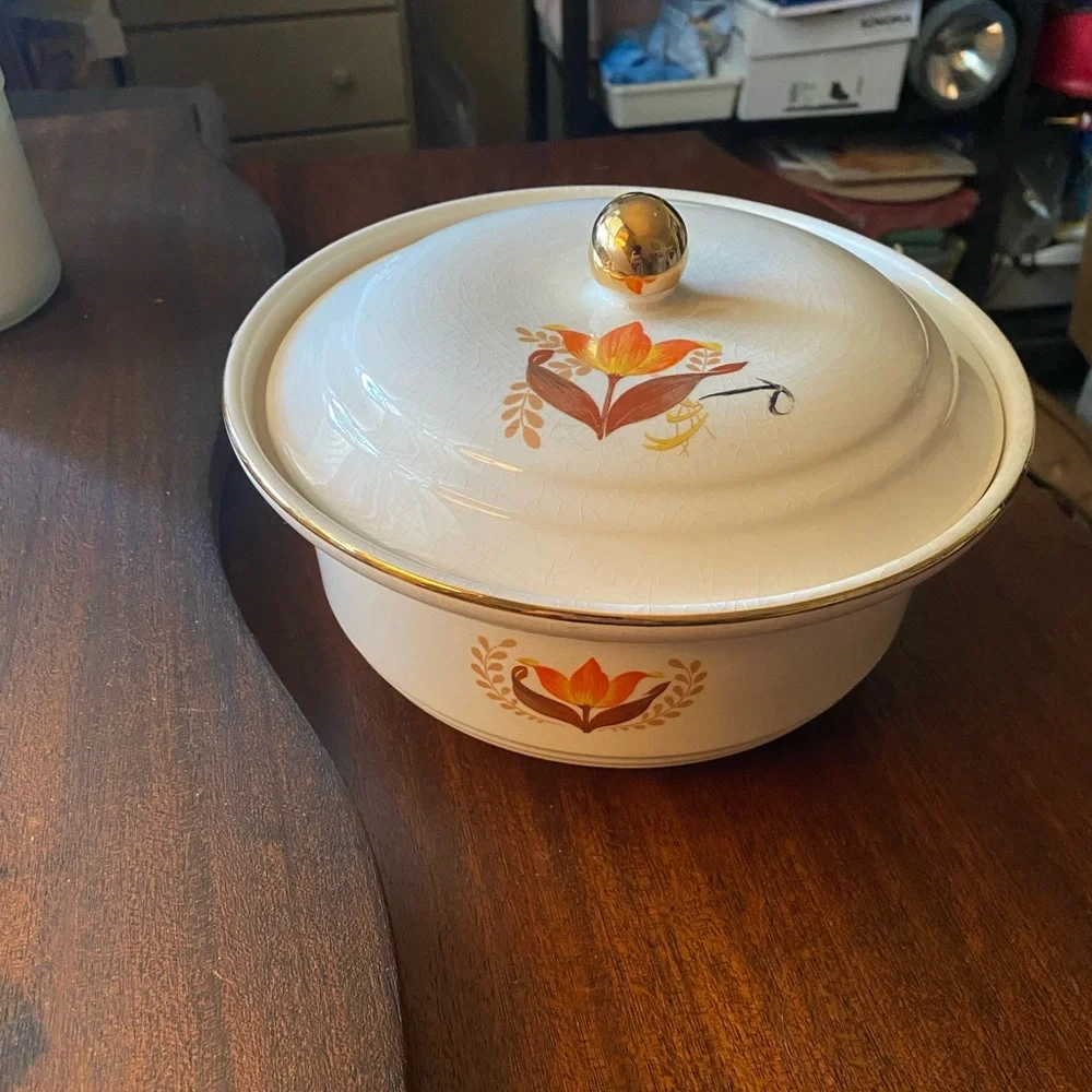 Vintage Bakerite Modern Tulip Ceramic lidded casserole & 2 bowls 22k gold trim